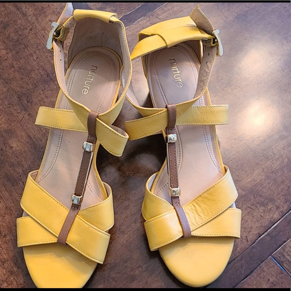 Nurture Yellow wedges